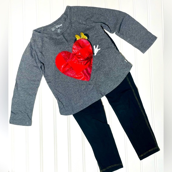 EUC Lot of Gap & Gap Disney Outfits - Picture 2 of 16